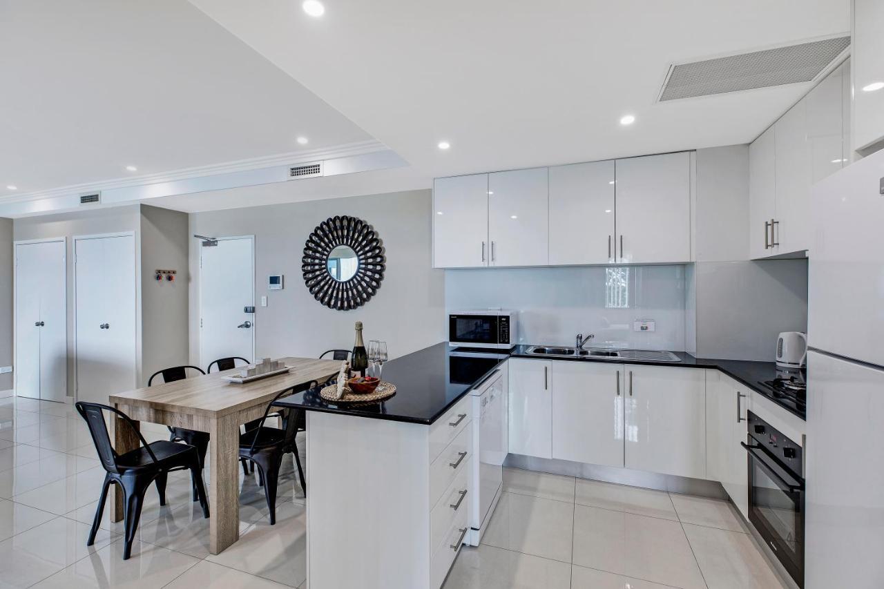 Lakeside Waterfront Apartment The Entrance Bagian luar foto